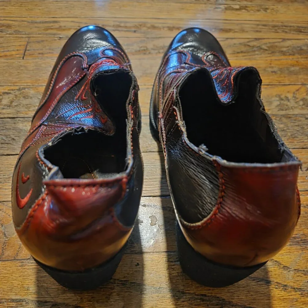 Born Leather Slip-On Shoes Men’s 8.5‎ Western Embroidered Leather Dress Shoes